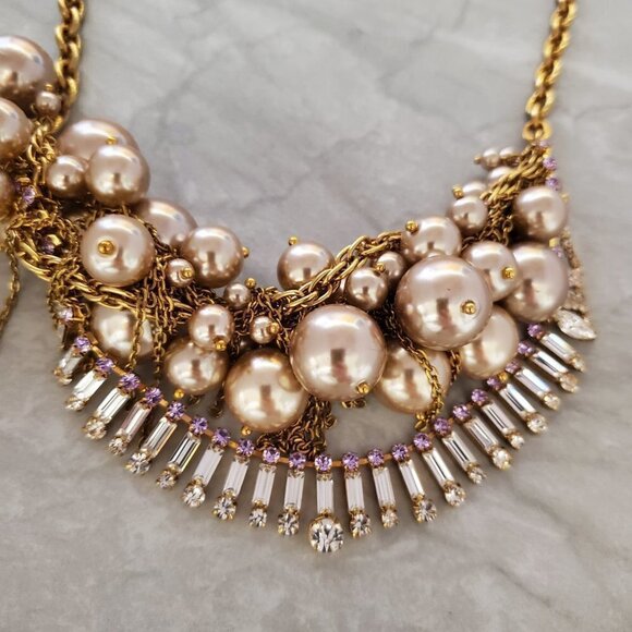 ✨ J.Crew RARE HTF Pearl Rhinestone Crystal Cluster Runway Statement Neckalce ✨ - Picture 7 of 16